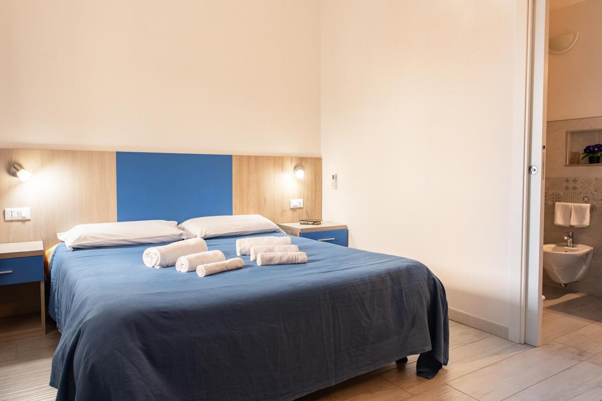 Bed & Blu Hotel ลากาเลตตา ภายนอก รูปภาพ
