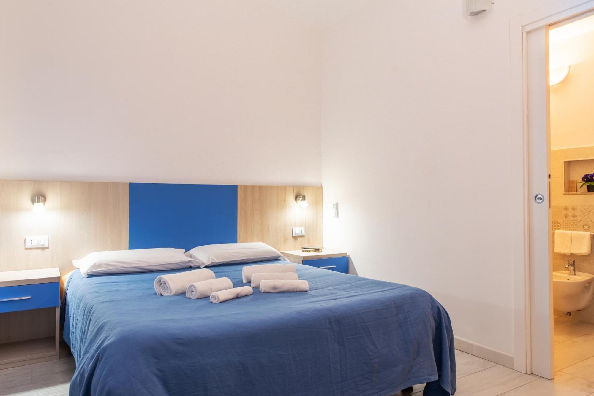 Bed & Blu Hotel ลากาเลตตา ภายนอก รูปภาพ